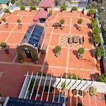 Surry Hills With Views Pool Gym Plus Parking