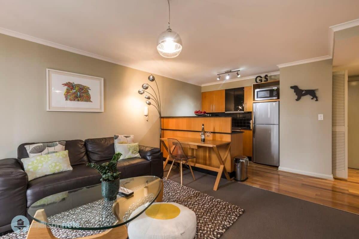 Surry Hills With Views Pool Gym Parking * Sydney